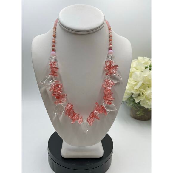 Unbranded Jewelry - Cherry Quartz &
Clear Quartz Chip Bead
Statement Necklace Pink Coral
Gemstone